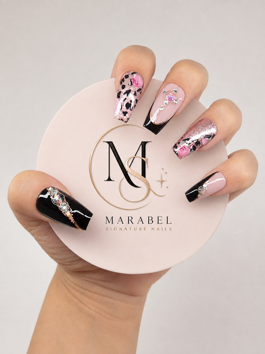 Wild Rose – Leo Elegance mit Rosé, Schwarz & funkelnden Details