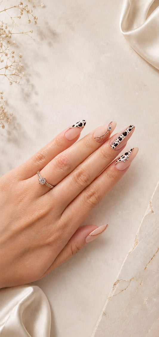 Cow Print Nude – Trendiger Cow-Print trifft auf elegante Nude-Details 🐄