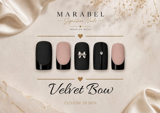 Velvet Bow – Zeitlose Eleganz mit edler Schleifen-Applikation 🖤